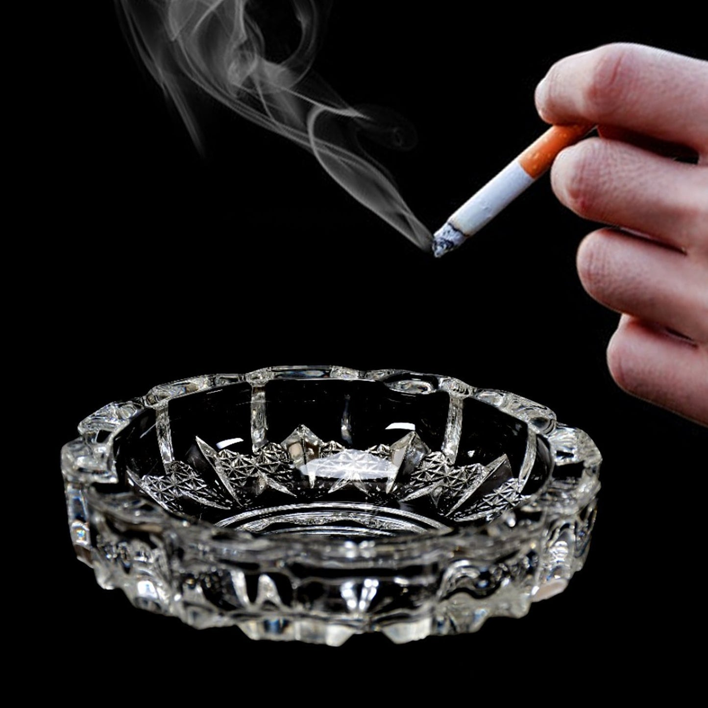 Quality glass ashtray for outdoor and indoor use.